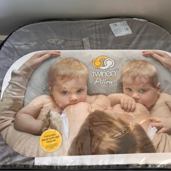 TwinGo Nurse and Lounge - Picture 2 of 2